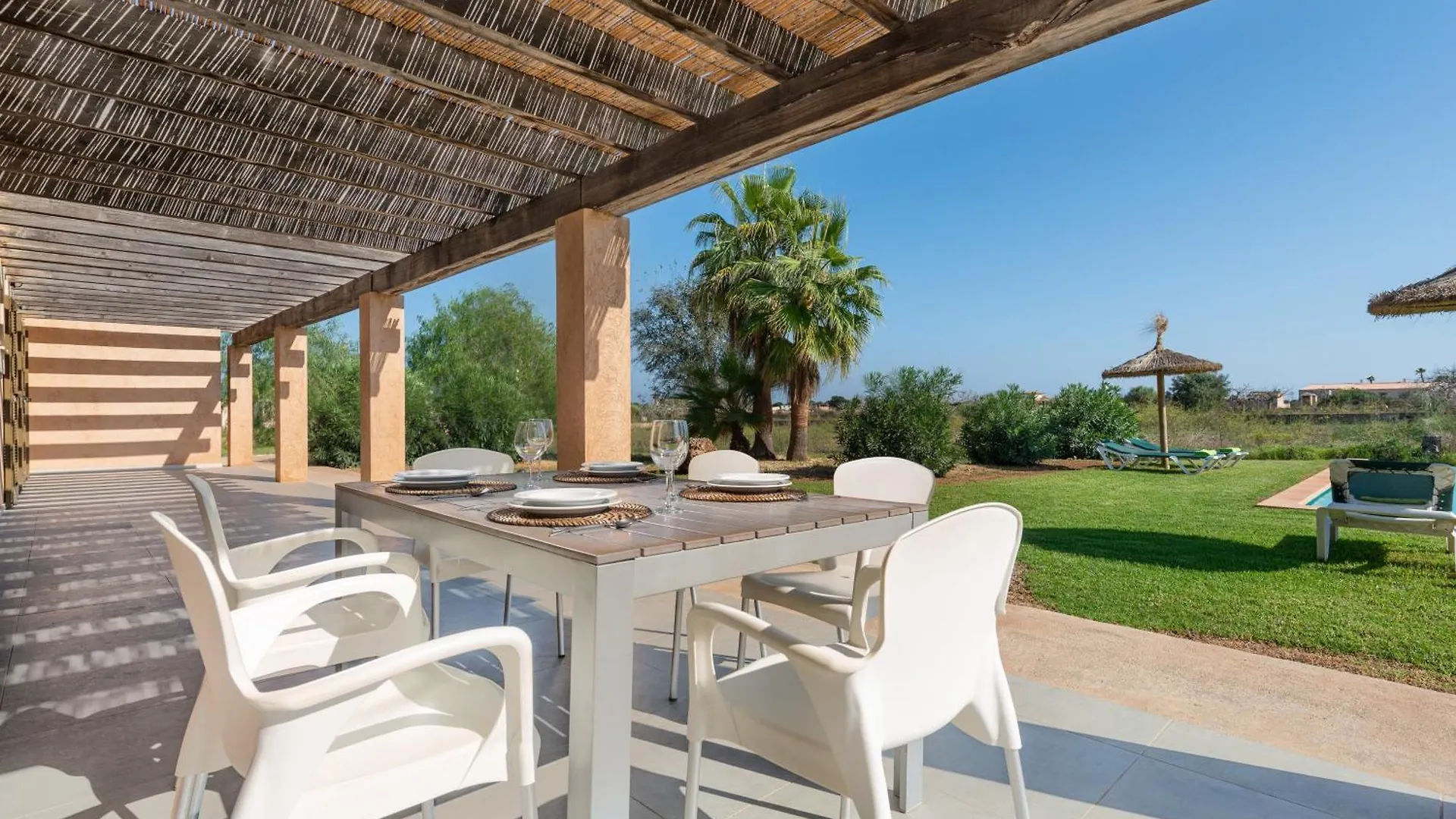 Vila Es Regalo - Pergola Porto Cristo